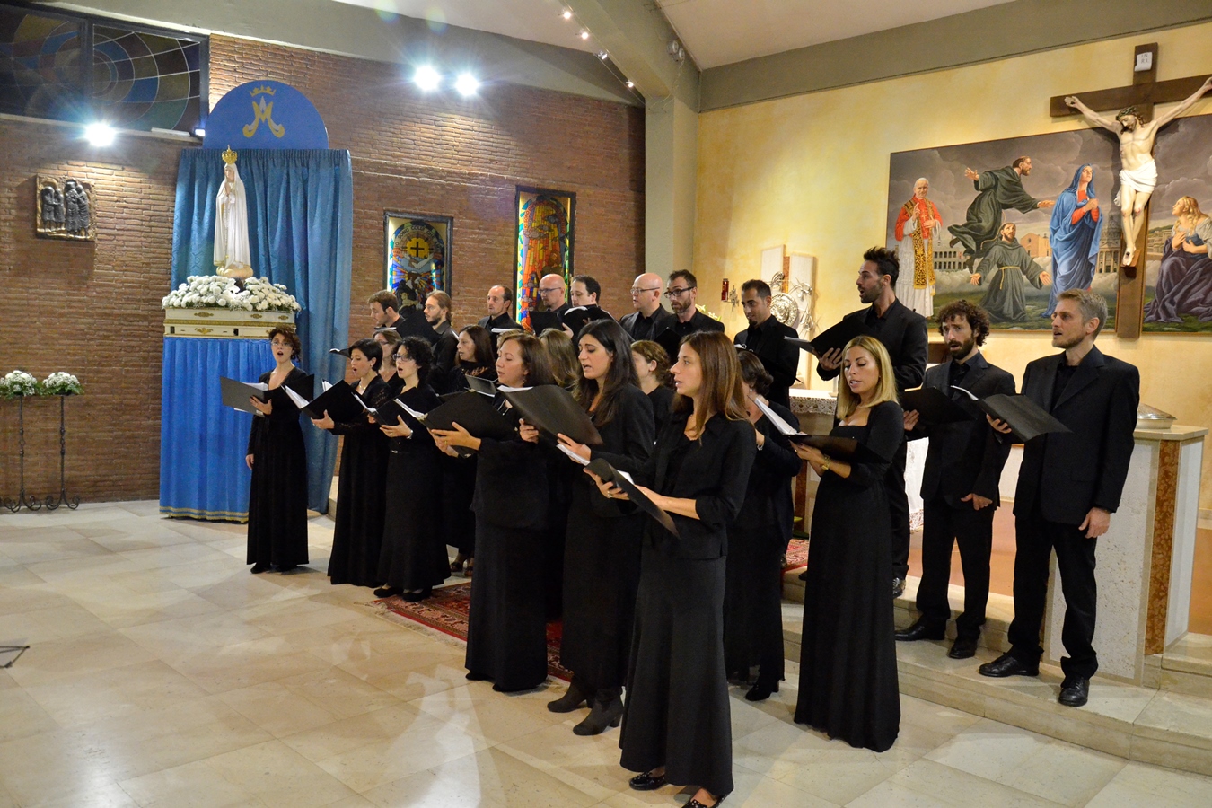 Settimana Mariana con la Madonna di Fatima